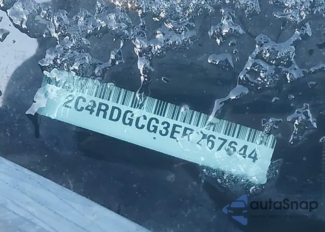 2014 Dodge Grand Caravan Sxt z USA, uszkodzony, nr VIN 2C4RDGCG3ER267644